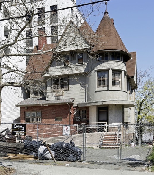 61 Central Ave, Staten Island, NY for sale - Primary Photo - Image 1 of 1