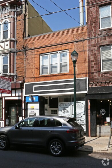 706 S 4th St, Philadelphia, PA for sale - Building Photo - Image 2 of 3