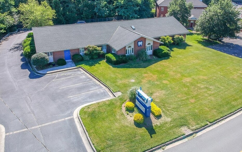 12205 Gayton Rd, Richmond, VA for lease - Building Photo - Image 1 of 12