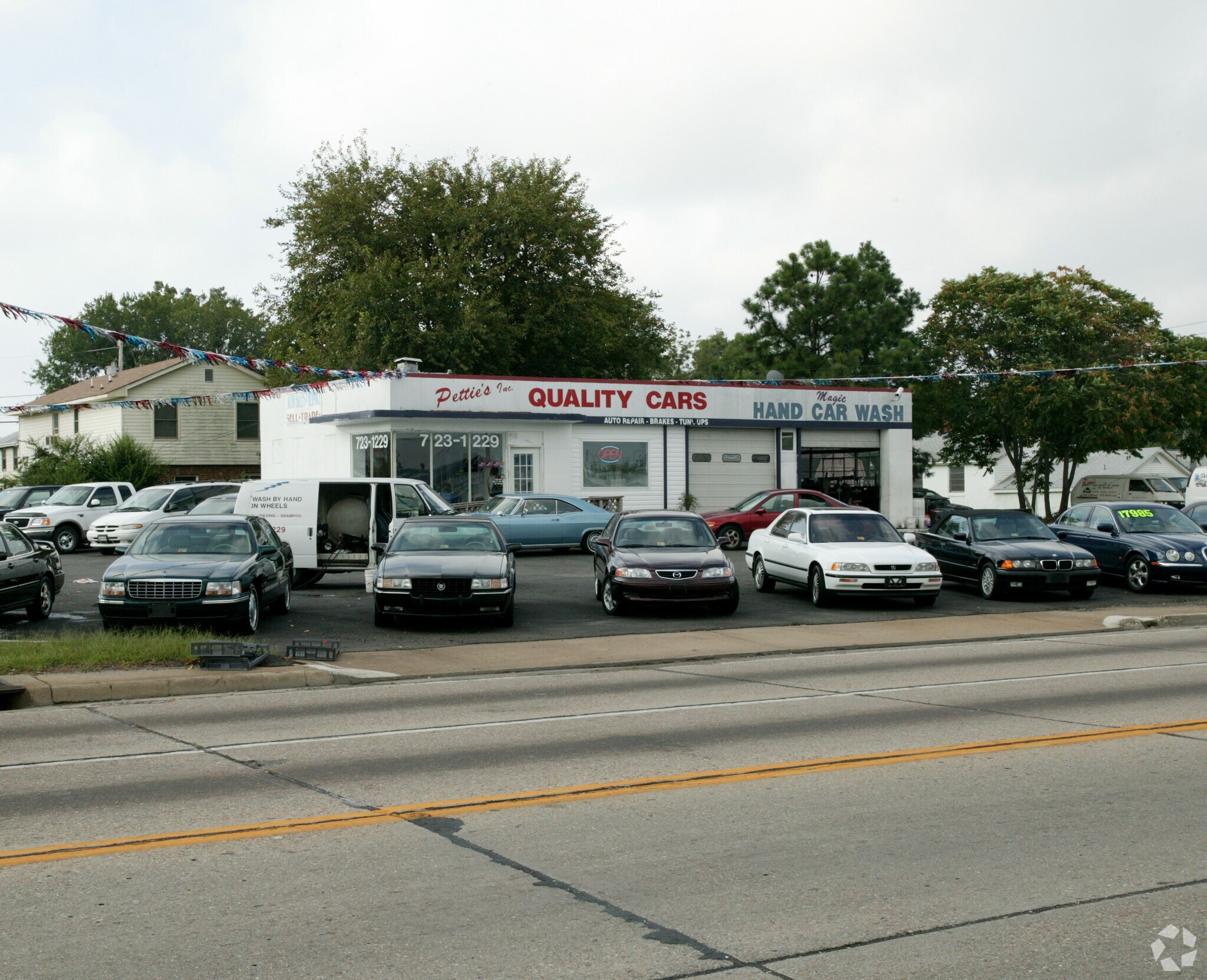201 W Pembroke Ave, Hampton, VA for sale Primary Photo- Image 1 of 1