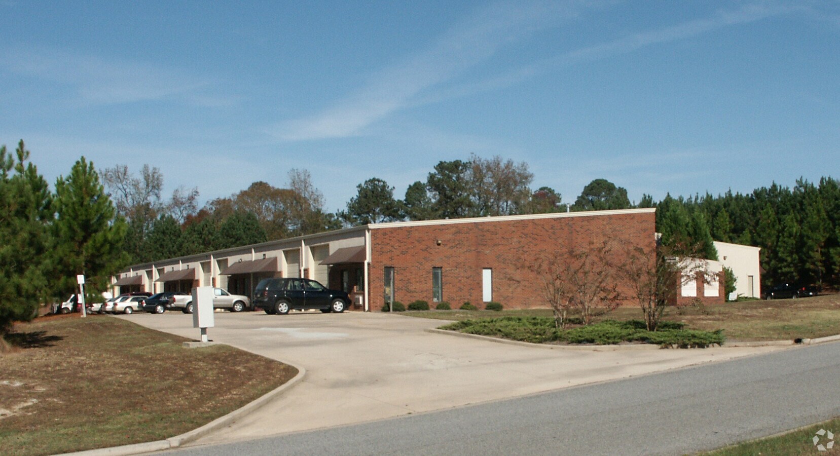 1025 Nine North Dr, Alpharetta, GA 30004