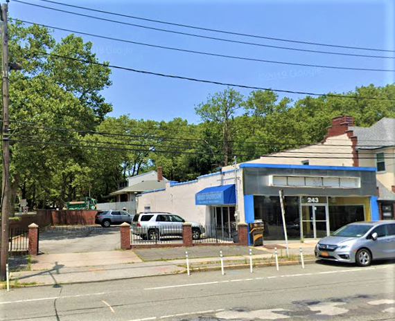 243 Northern Blvd, Great Neck, NY 11021, Great Neck, NY for sale - Building Photo - Image 1 of 8