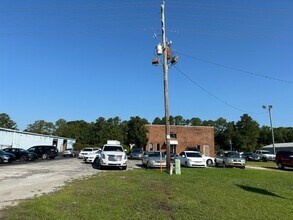 3247 New Bern Hwy, Jacksonville, NC for lease Building Photo- Image 2 of 11