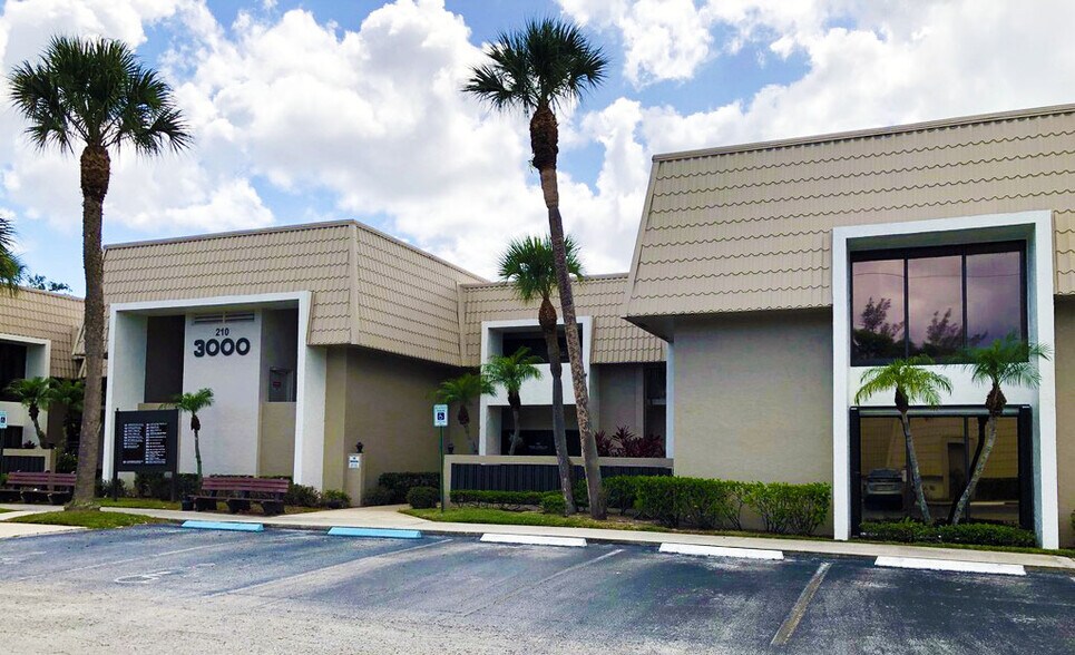 210 Jupiter Lakes Blvd, Jupiter, FL for sale - Building Photo - Image 1 of 1