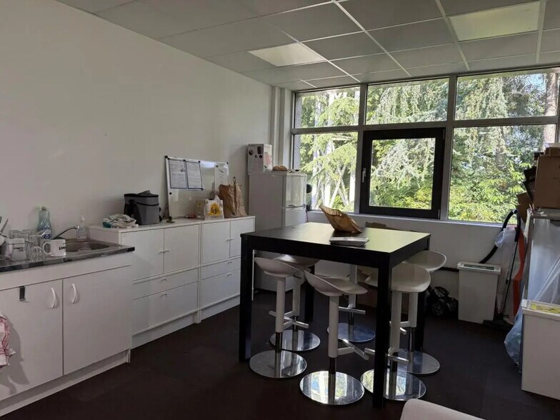 8 Rue De La Rainière, Nantes for lease - Building Photo - Image 3 of 14