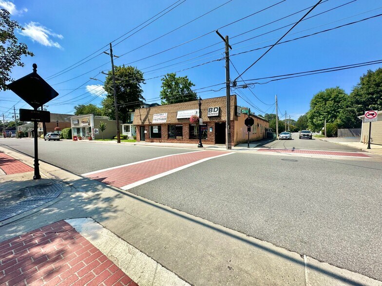 438 Lake Ave, Saint James, NY 11780 Retail for Sale