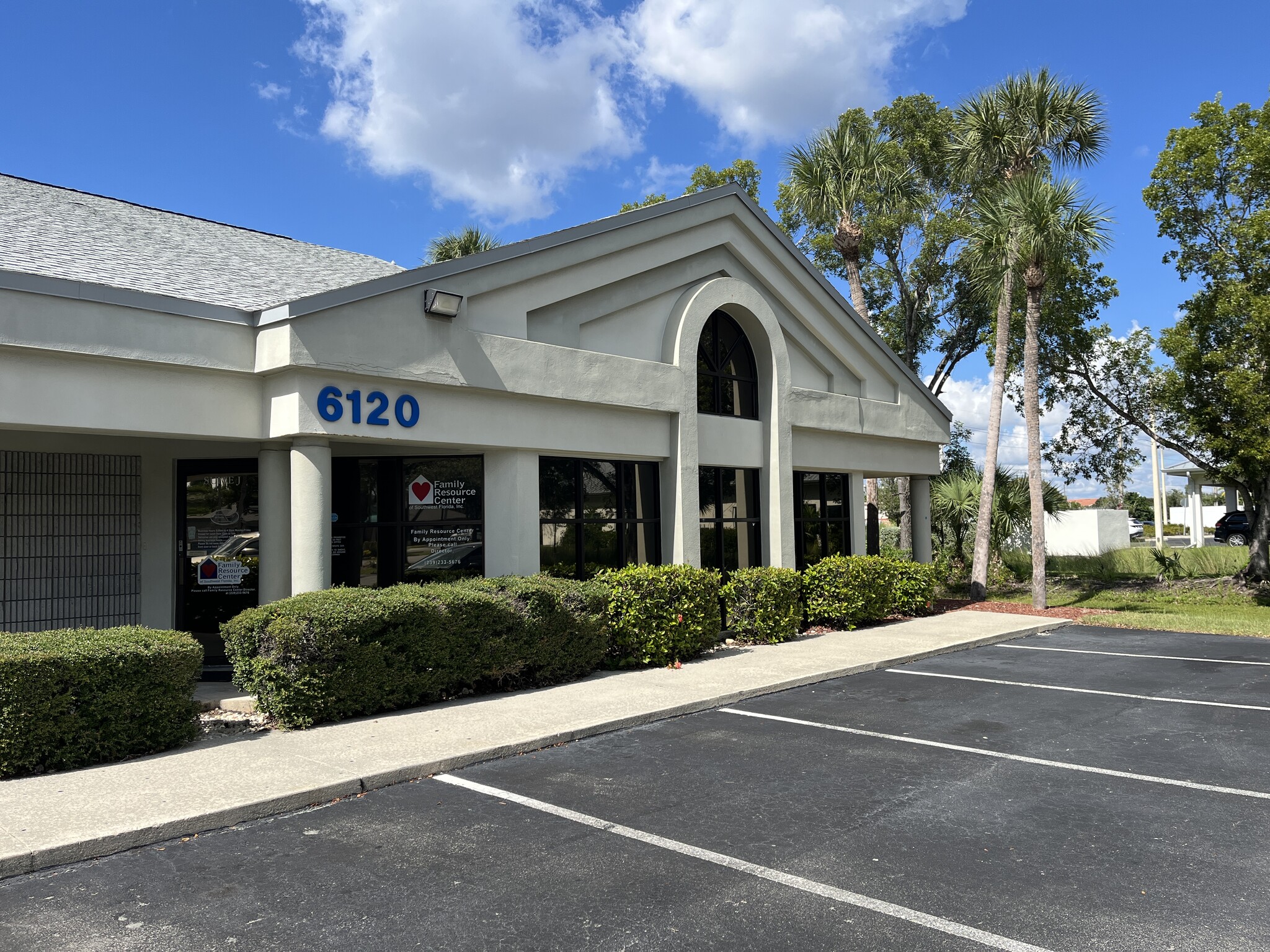 6120 Winkler Rd, Fort Myers, FL for sale Building Photo- Image 1 of 2