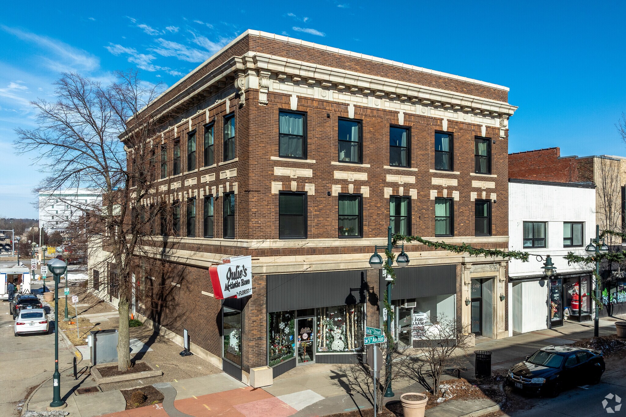 1601 5th Ave, Moline, IL for sale Primary Photo- Image 1 of 1