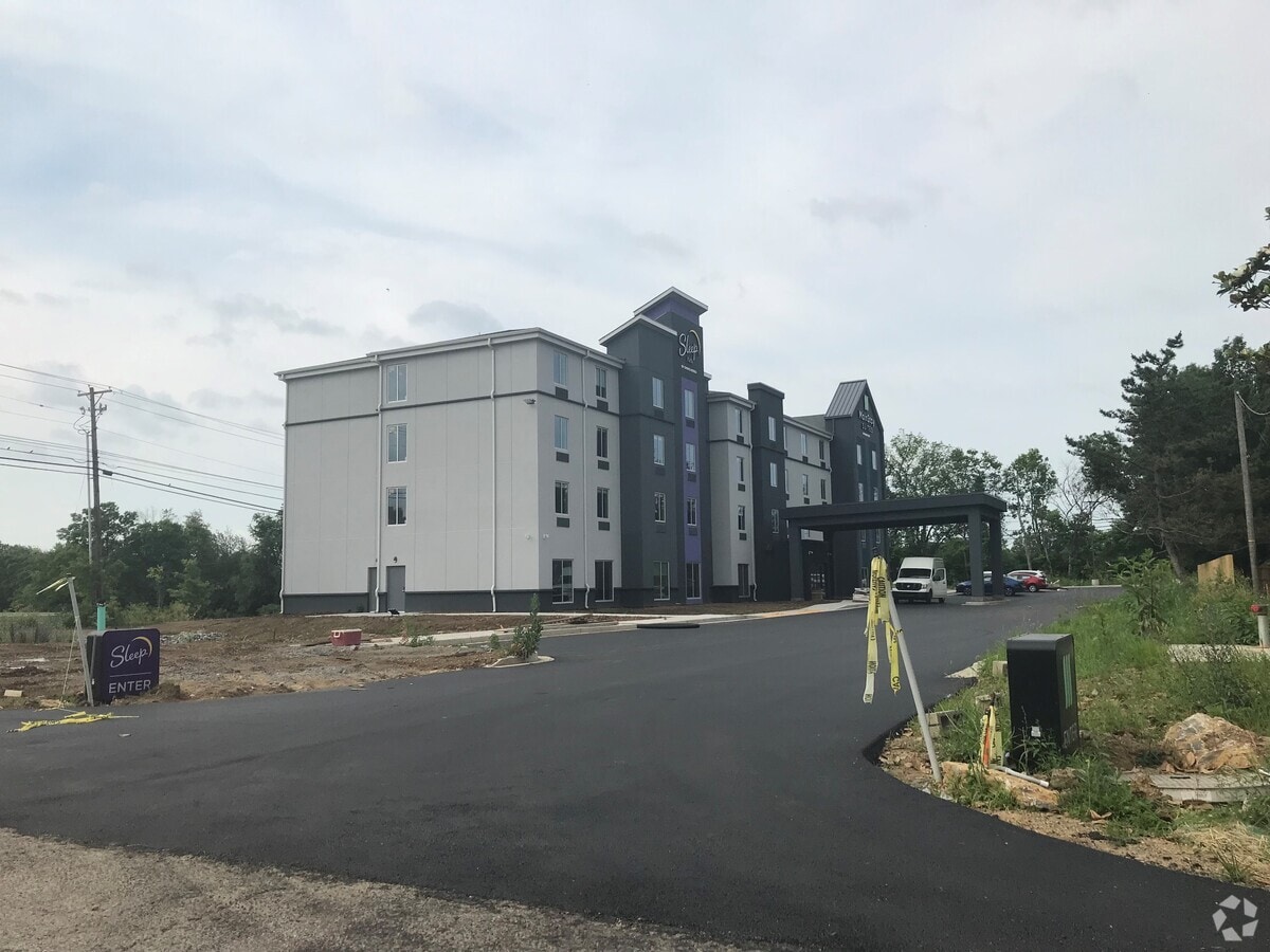 407 Cherry Blossom Way, KY 40324