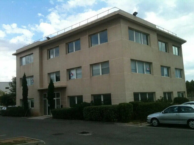 99 Avenue Ibrahim Ali ( 1977-1995), Marseille for lease - Building Photo - Image 2 of 25