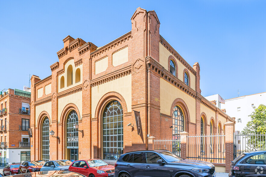 Calle Manzanares, 4, Madrid, Madrid for lease - Primary Photo - Image 1 of 3