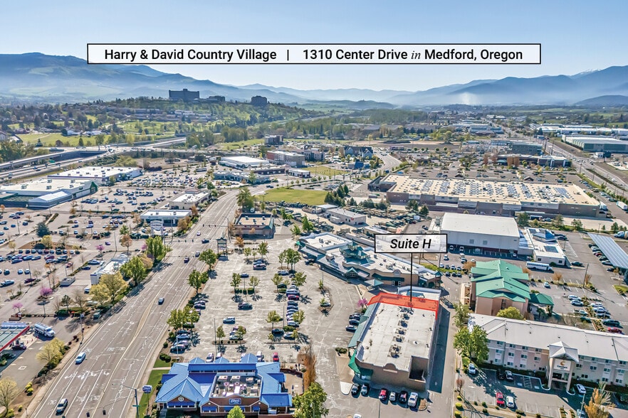 1310 Center Dr, Medford, OR for lease - Building Photo - Image 3 of 4