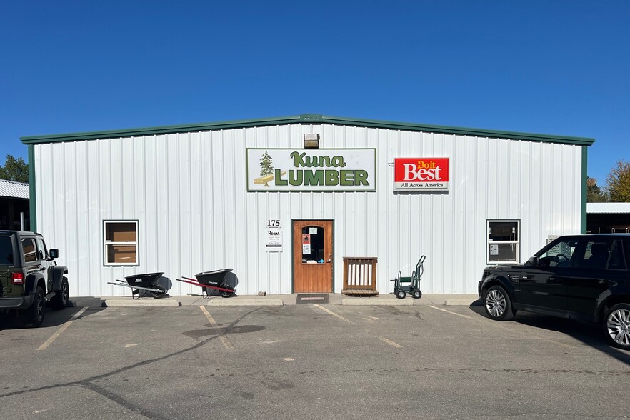 175 S School Ave, Kuna, ID for sale - Building Photo - Image 1 of 17