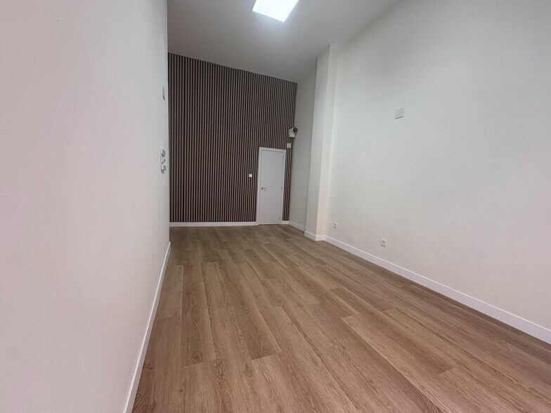 Retail in Zaragoza, Zaragoza for lease - Interior Photo - Image 3 of 20