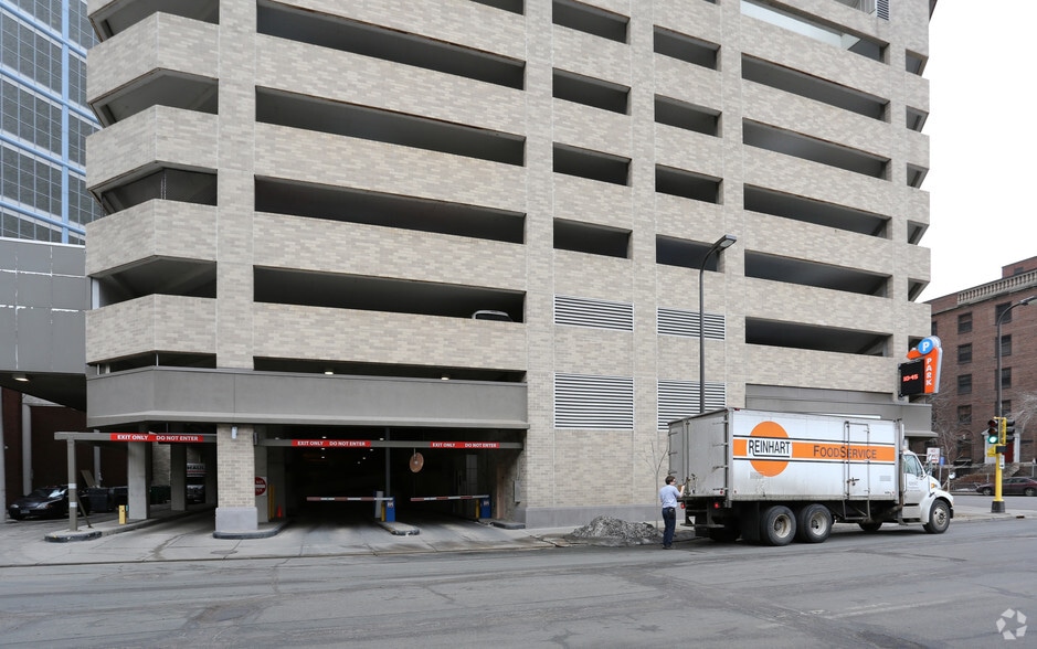 700 5th Ave S, Minneapolis, MN for lease - Building Photo - Image 3 of 4