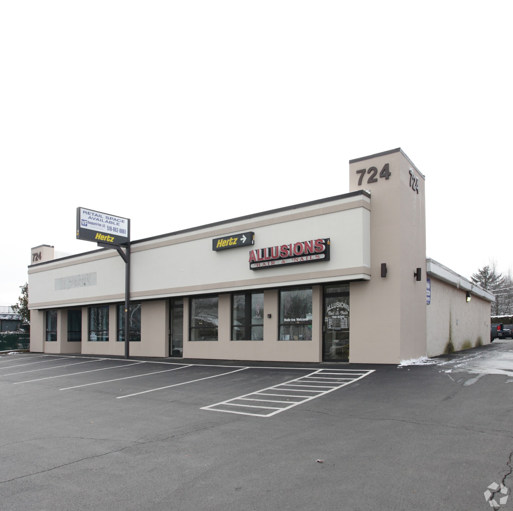 724 New Loudon Rd, Latham, NY for sale Primary Photo- Image 1 of 1