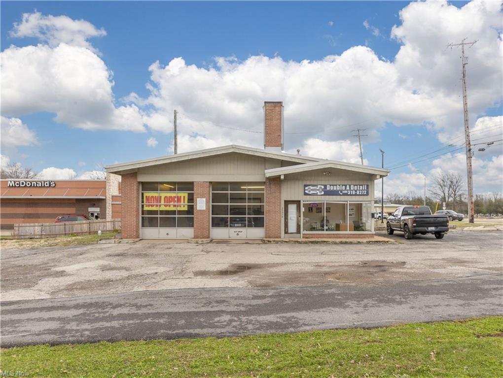 35970 Center Ridge Rd, North Ridgeville, OH for lease Building Photo- Image 1 of 10