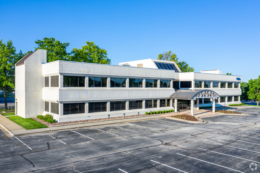 6740 Antioch Rd, Merriam, KS for lease - Primary Photo - Image 1 of 4