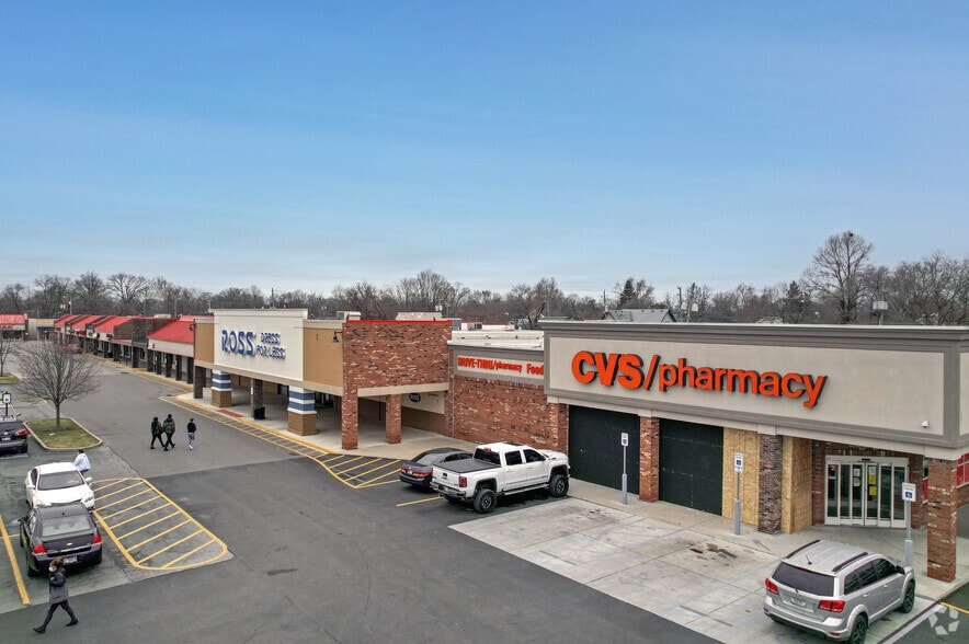 4401 E 10th St, Indianapolis, IN for sale - Primary Photo - Image 1 of 1