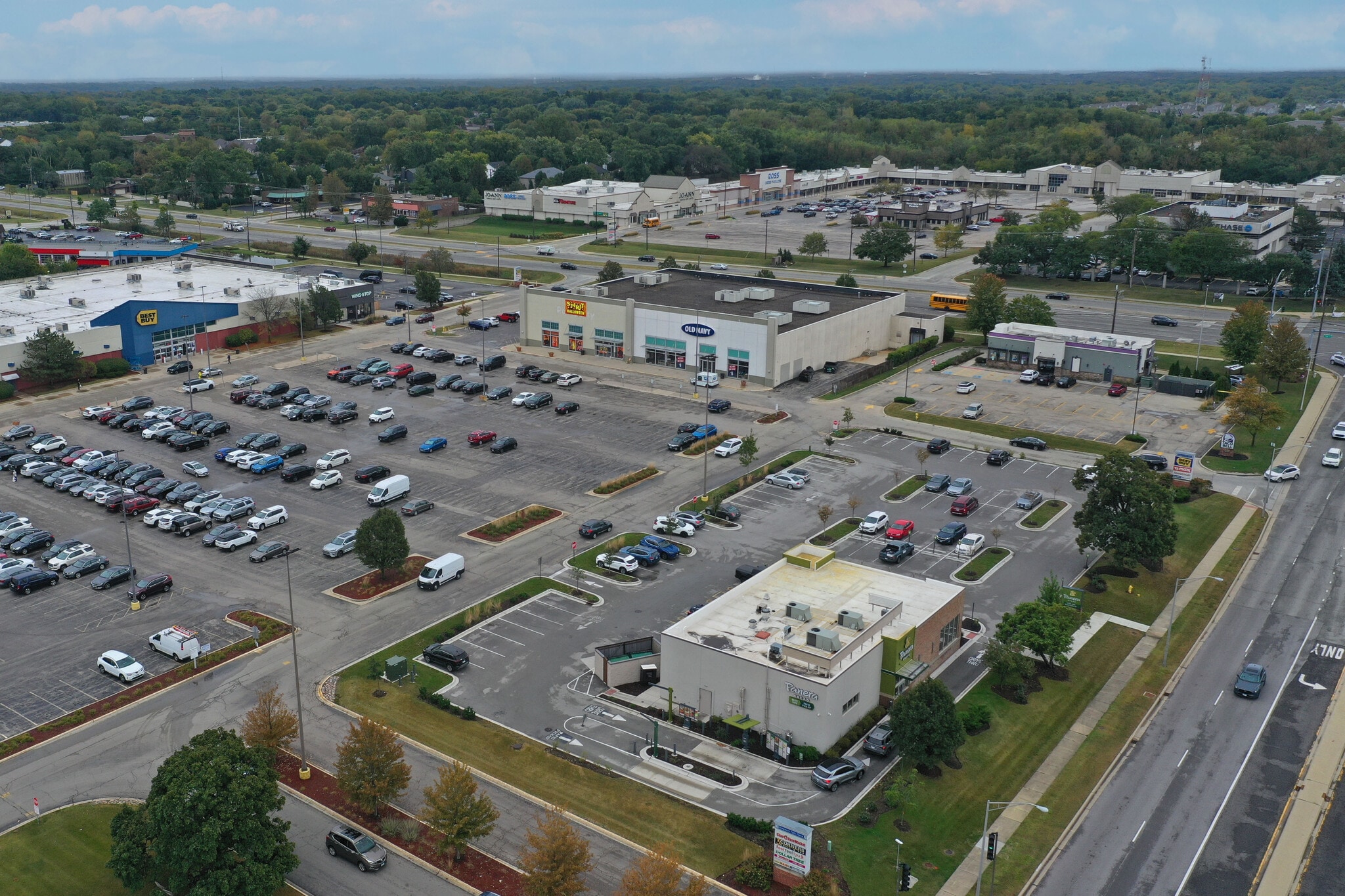 7221-7401 Lemont Rd, Downers Grove, IL for lease Building Photo- Image 1 of 6