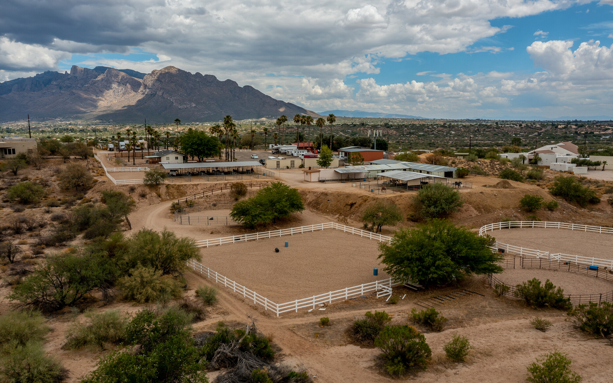 9811 N La Cholla Blvd, Tucson, AZ for sale Primary Photo- Image 1 of 1