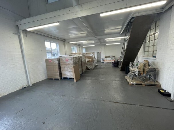 2-3 Bridge Rd, Camberley for lease Interior Photo- Image 1 of 1