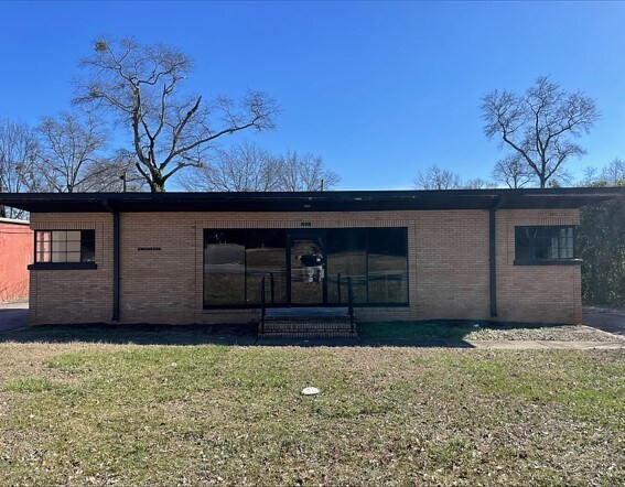 603 W Main St, Spartanburg, SC for lease Primary Photo- Image 1 of 2