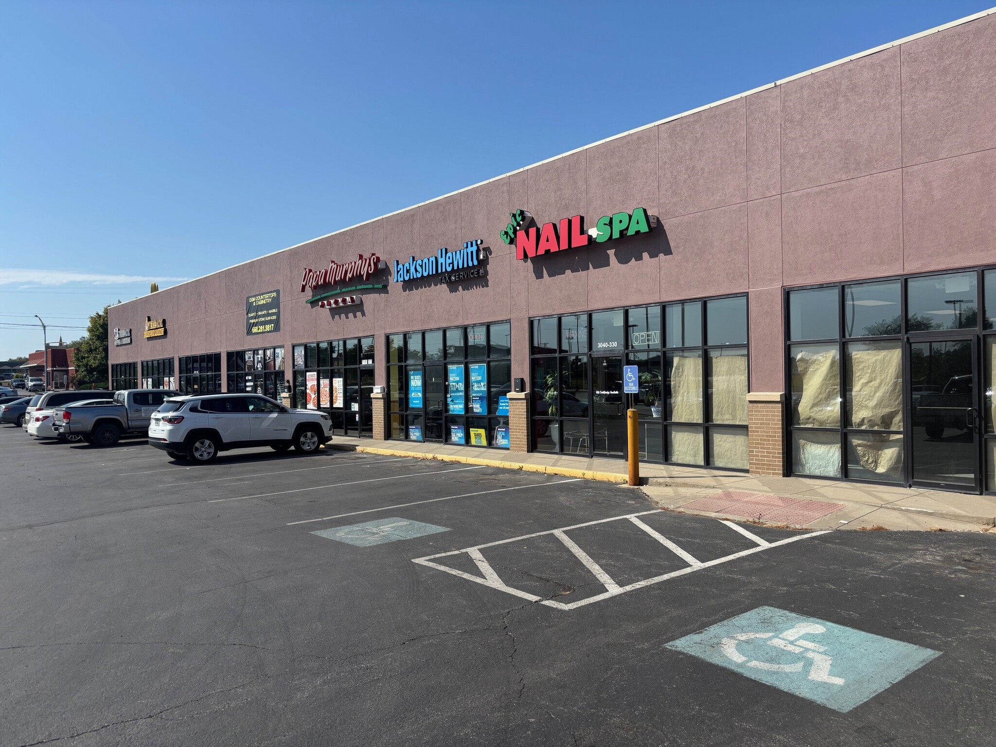 3040 W Broadway Blvd, Sedalia, MO for lease Building Photo- Image 1 of 12