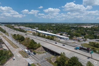 5900-5934 S Loop Fwy, Houston, TX - AERIAL  map view - Image1