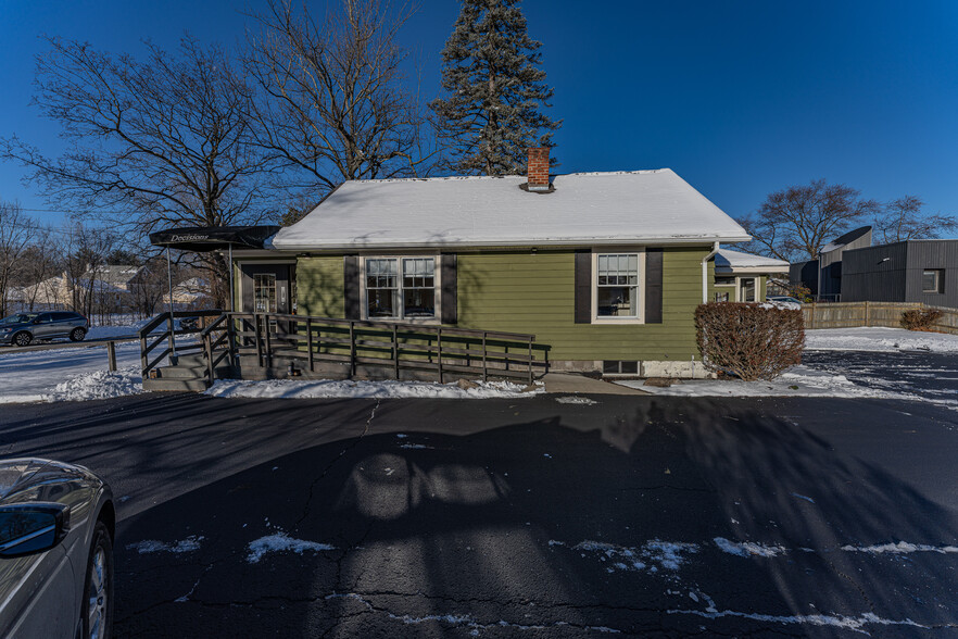 6279 Johnston Rd, Albany, NY for sale - Building Photo - Image 1 of 1