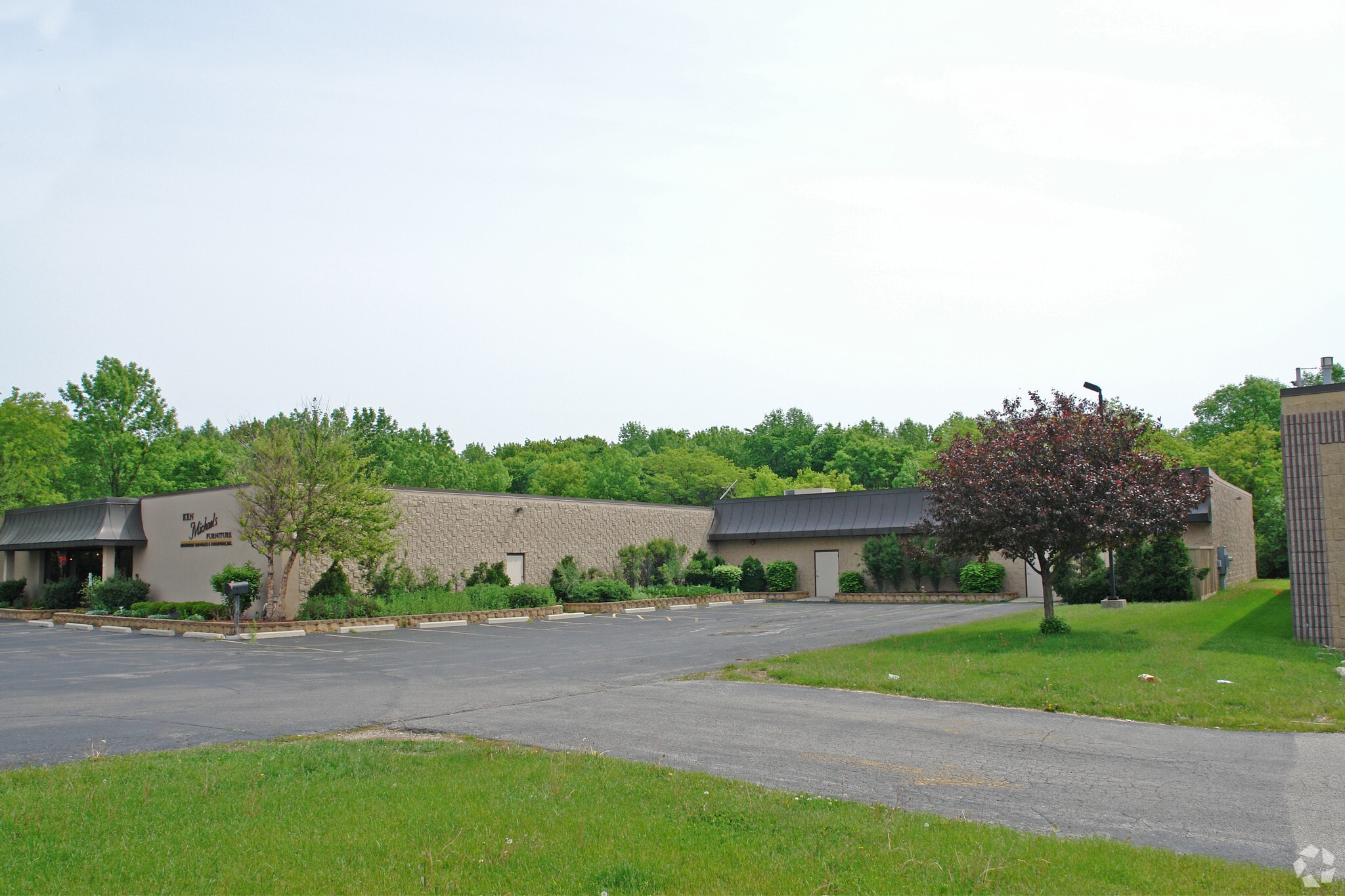 4140 S 108th St, Greenfield, WI 53228 Retail for Sale