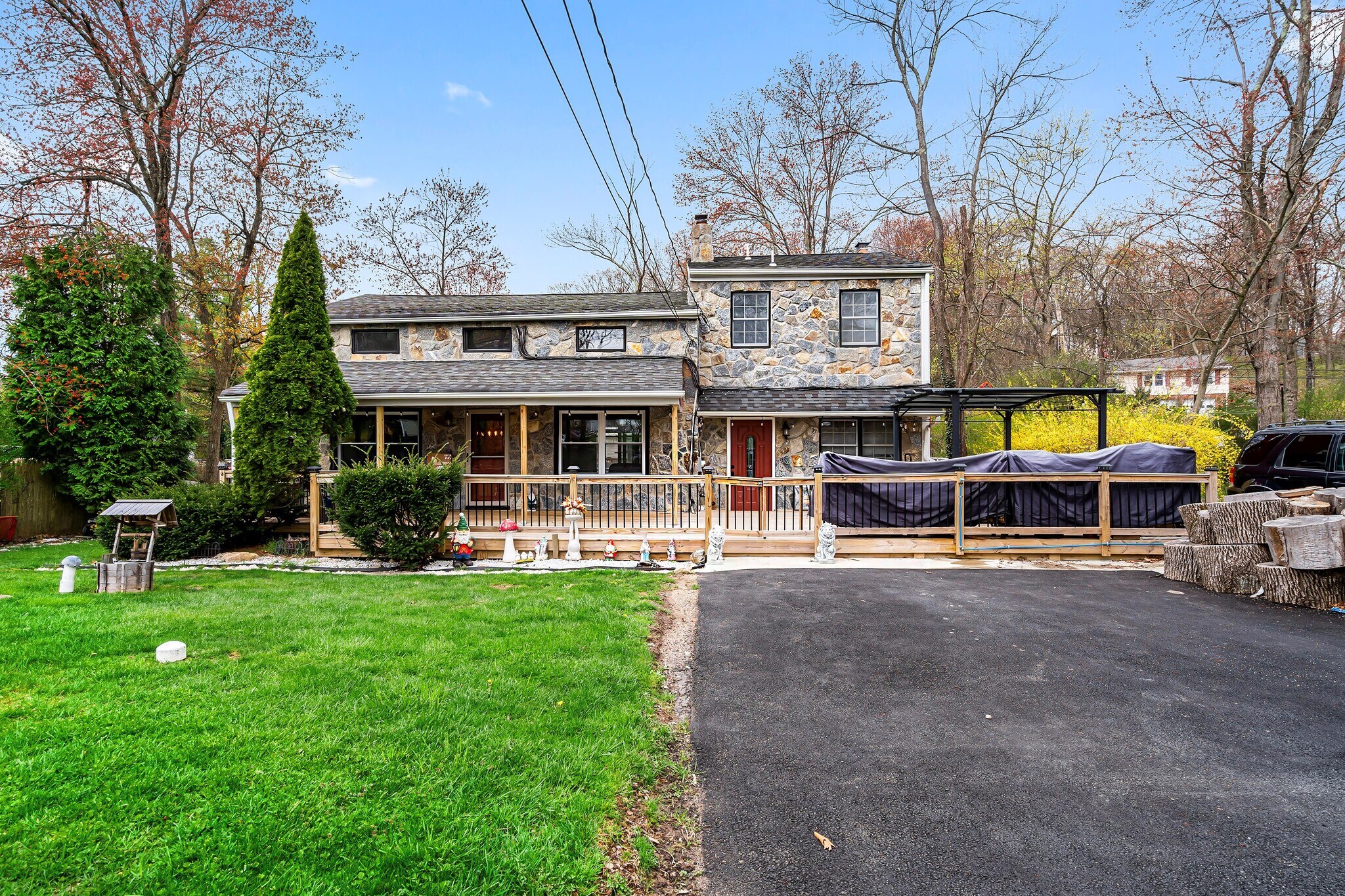 127 Schofield Rd, West Milford, NJ for sale Primary Photo- Image 1 of 16