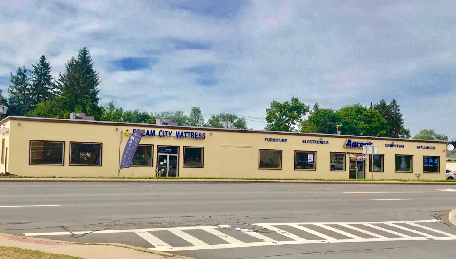 548 W Albany St, Herkimer, NY for lease Building Photo- Image 1 of 3