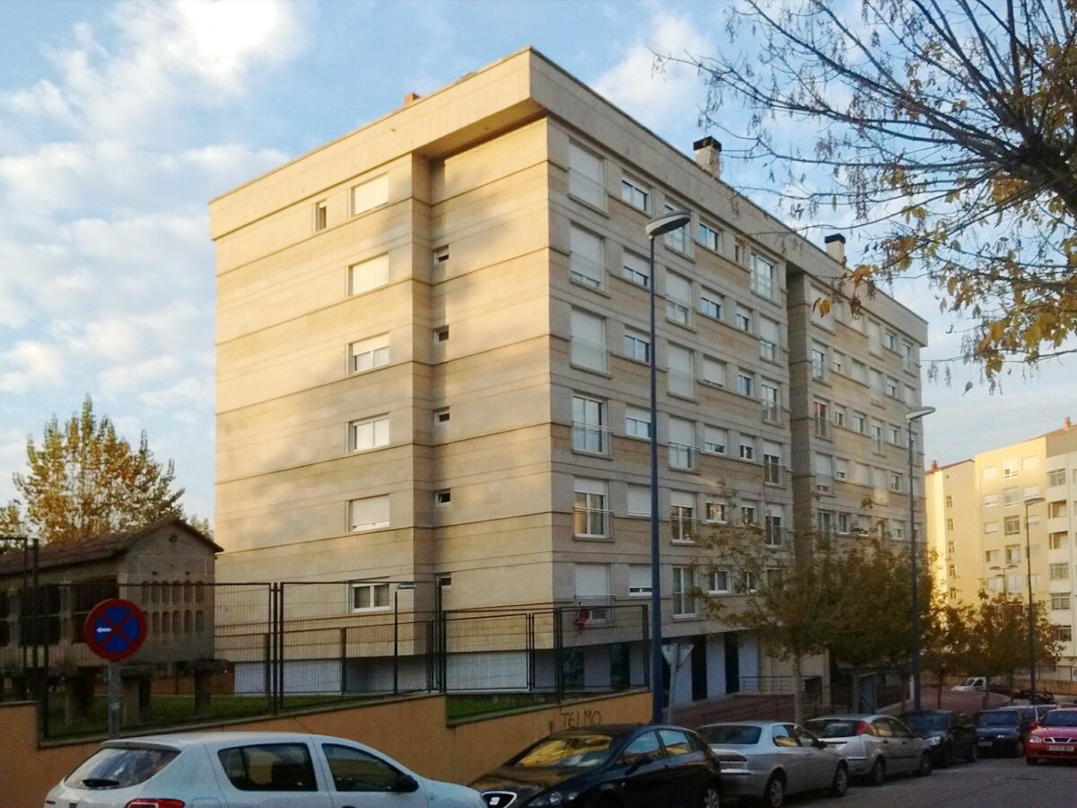 Travesía de Coruña, 1, Vigo, Pontevedra for lease Building Photo- Image 1 of 2