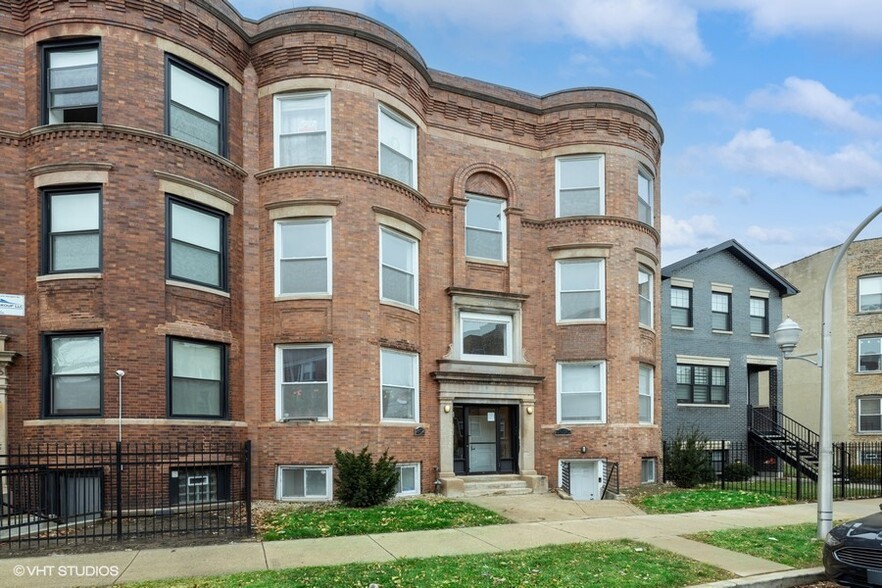 4524 S Calumet Ave, Chicago, IL for sale - Building Photo - Image 1 of 9