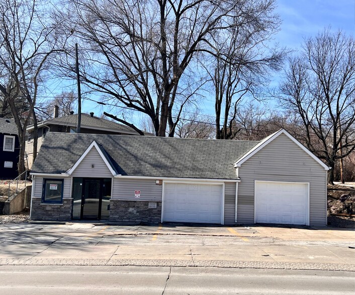 1515 Saddle Creek Rd, Omaha, NE 68132