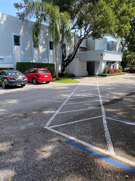 1599 NW 9th Ave, Boca Raton, FL for lease - Building Photo - Image 1 of 8