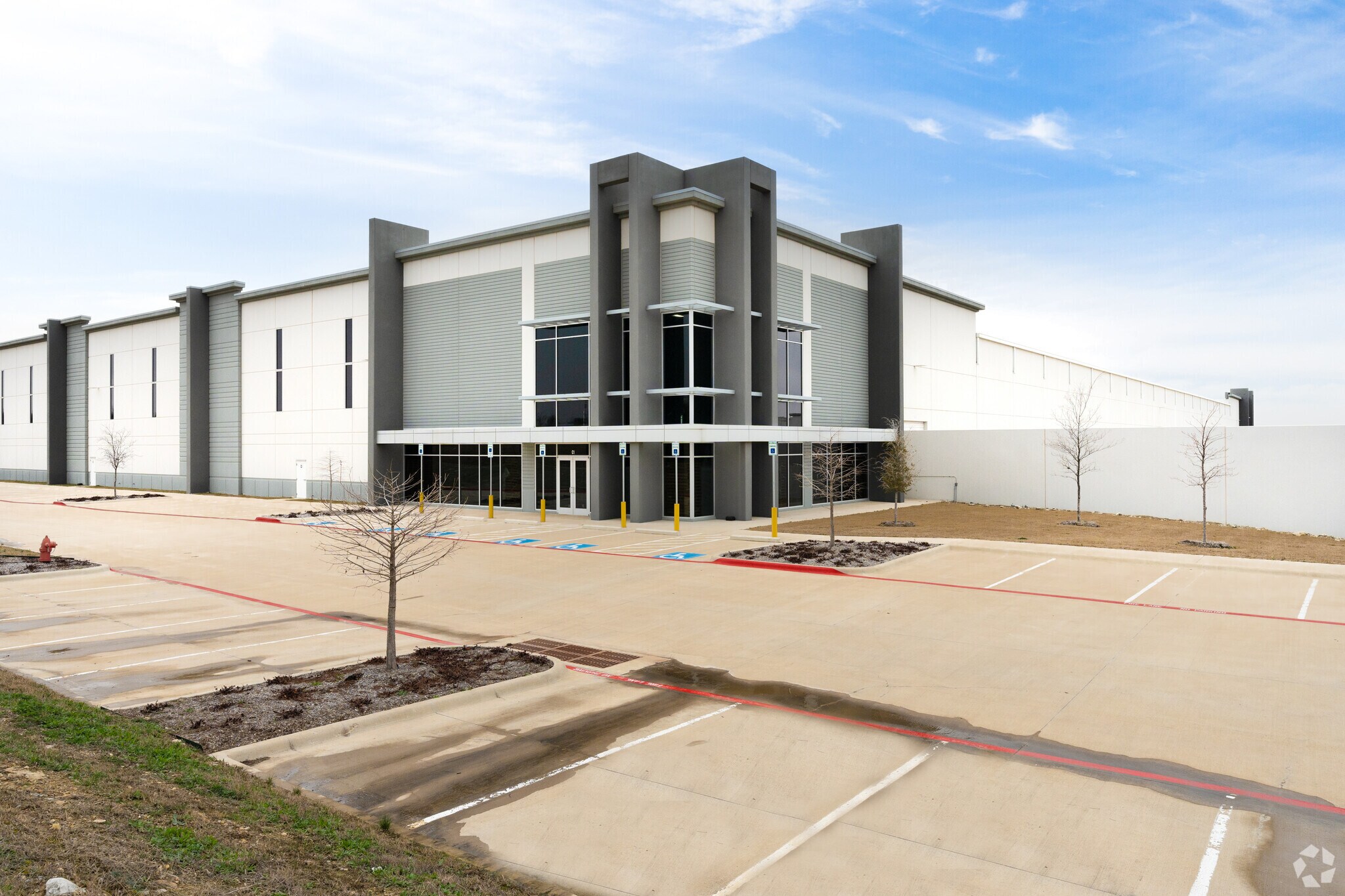 402 Westport Pky, Haslet, TX for sale Primary Photo- Image 1 of 1