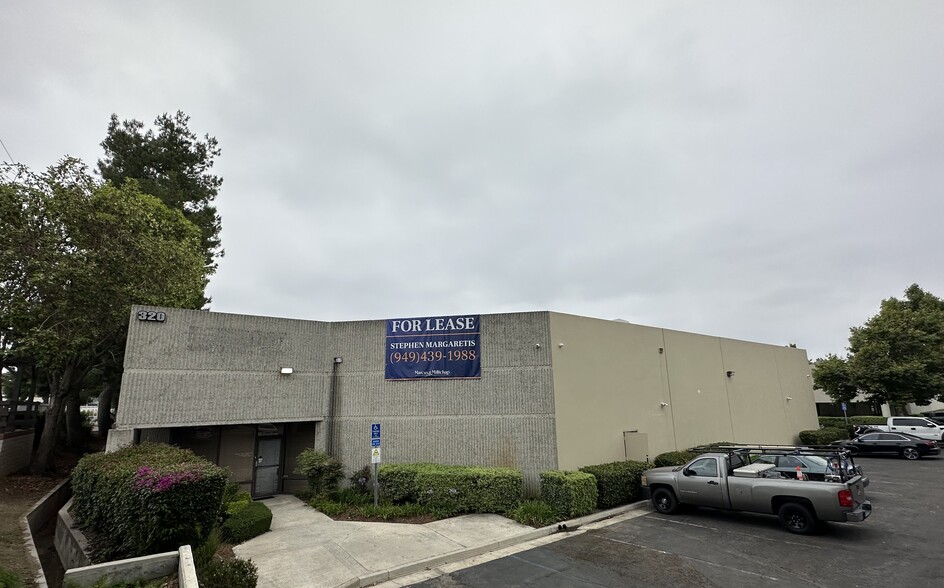 320 E Crowther Ave, Placentia, CA 92870