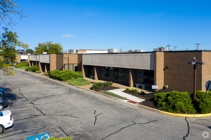 7150 N Park Dr, Pennsauken, NJ for lease - Building Photo - Image 3 of 9