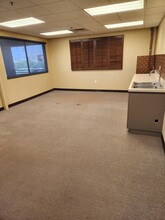 9383 E Bell Rd, Scottsdale, AZ for lease Building Photo- Image 2 of 8