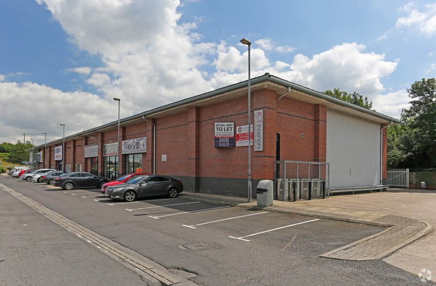 Sprotborough Rd, Doncaster for lease - Primary Photo - Image 1 of 4