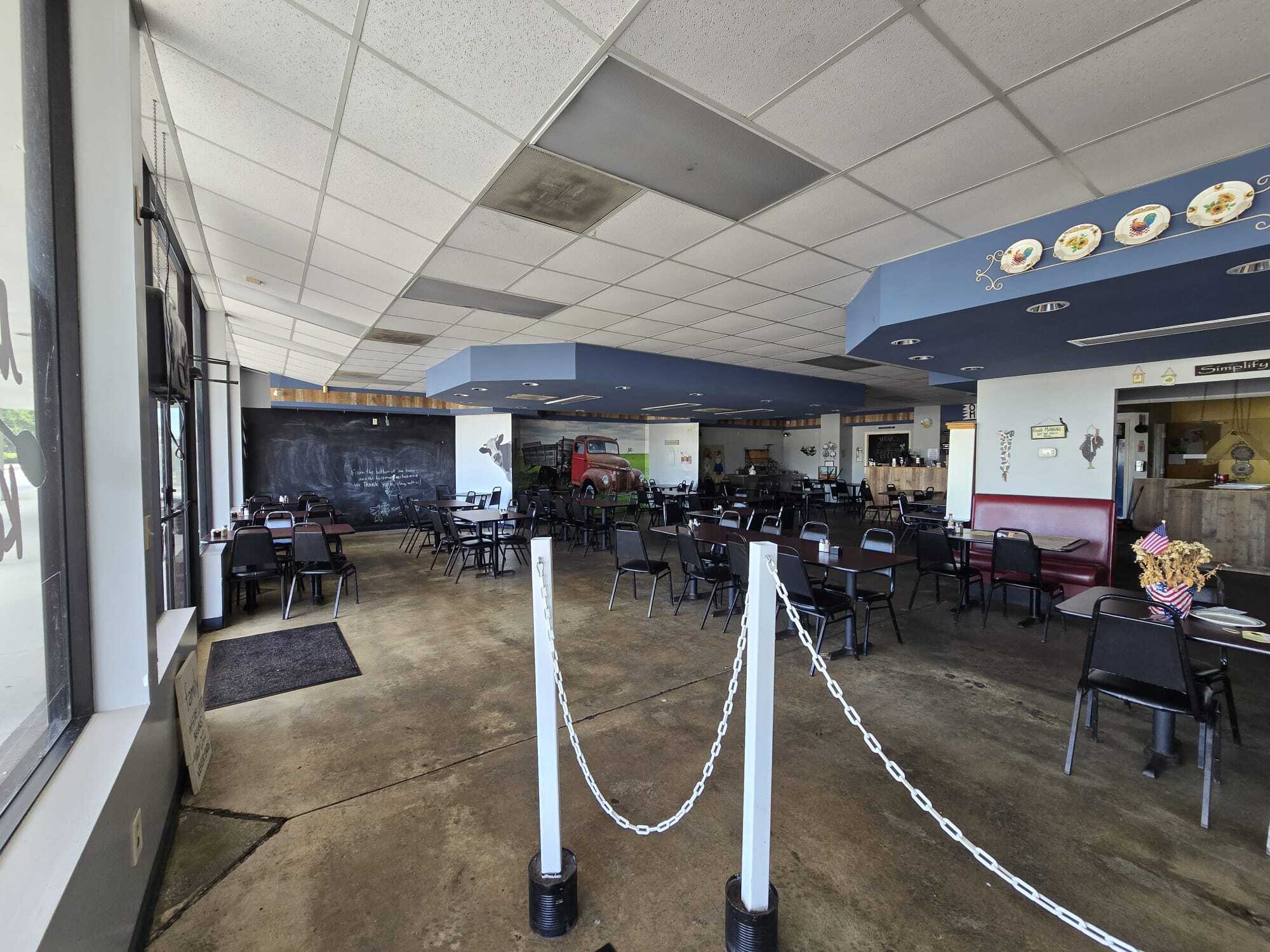 101-143 City Smitty Dr, Saint Marys, GA for lease Interior Photo- Image 1 of 4