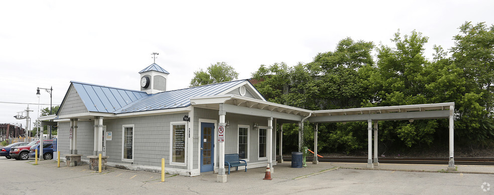 431 Wealthy St SW, Grand Rapids, MI for sale - Primary Photo - Image 1 of 3