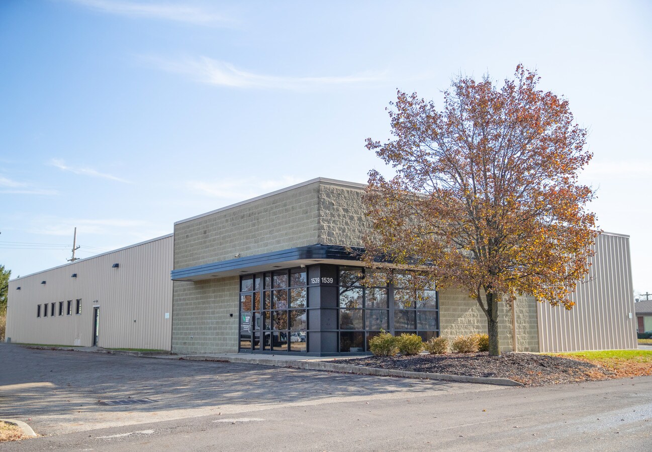 1539 W Broad St, Columbus, OH 43222