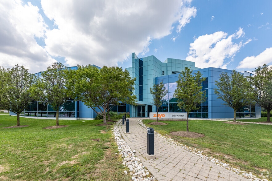 5160 Orbitor Dr, Mississauga, ON for sale - Building Photo - Image 1 of 1