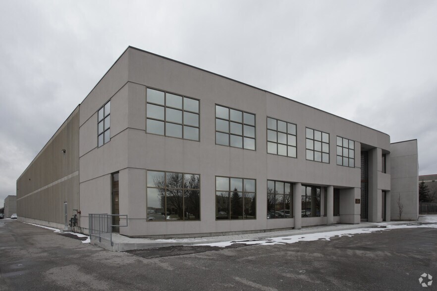 894 Edgeley Blvd, Vaughan, ON for sale - Primary Photo - Image 1 of 1