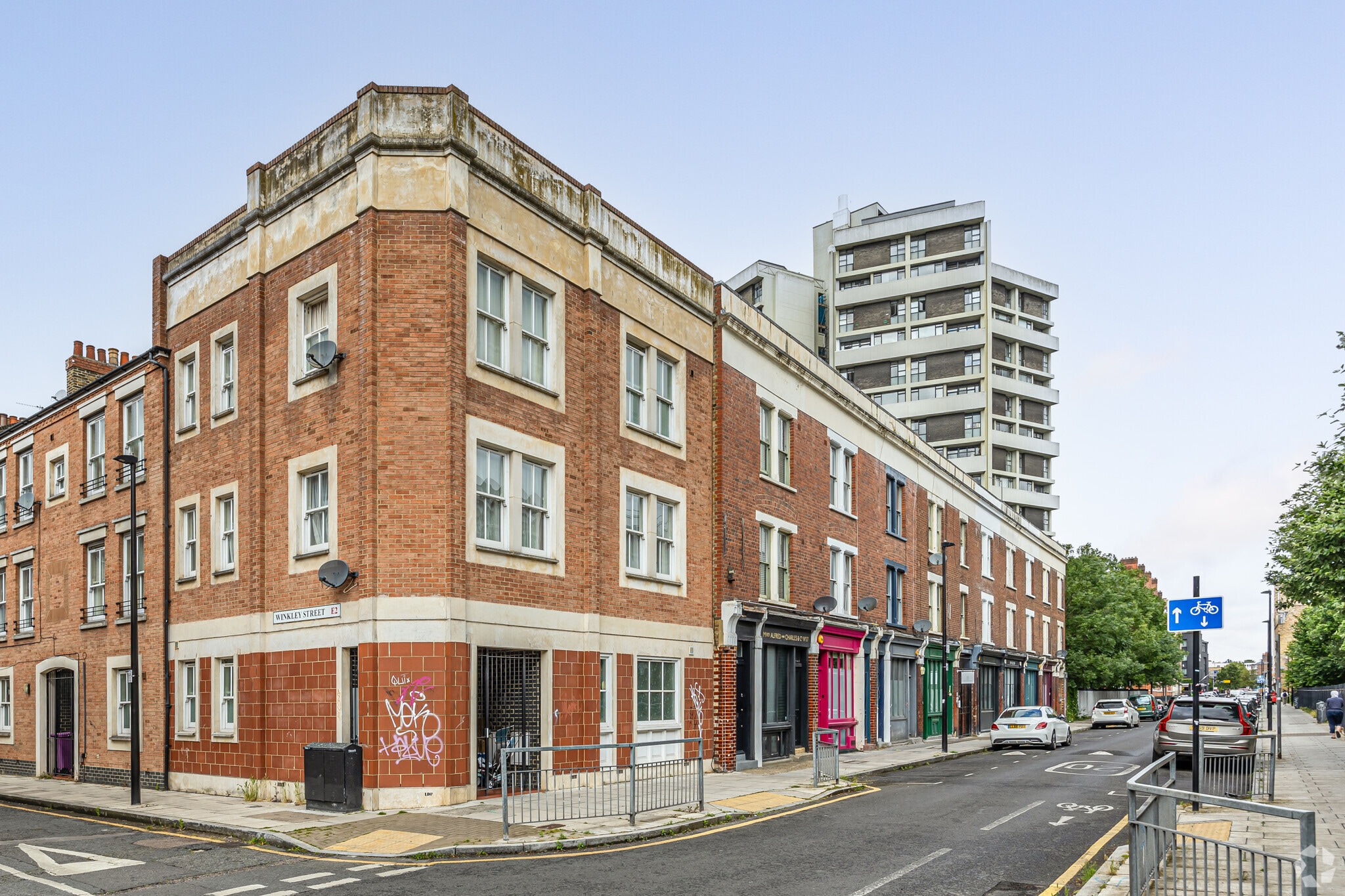 25-43 Temple St, London for sale Primary Photo- Image 1 of 1
