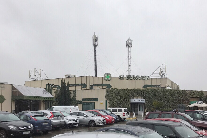 Paseo Alcobendas, 10, Alcobendas, Madrid for sale - Primary Photo - Image 1 of 1