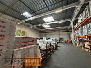 Industrial in Villejust for lease Interior Photo- Image 1 of 3